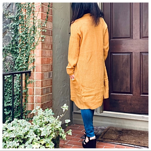 ✨LAST ONE✨Mustard chic knit side pockets Cardigan - Picture 3 of 8